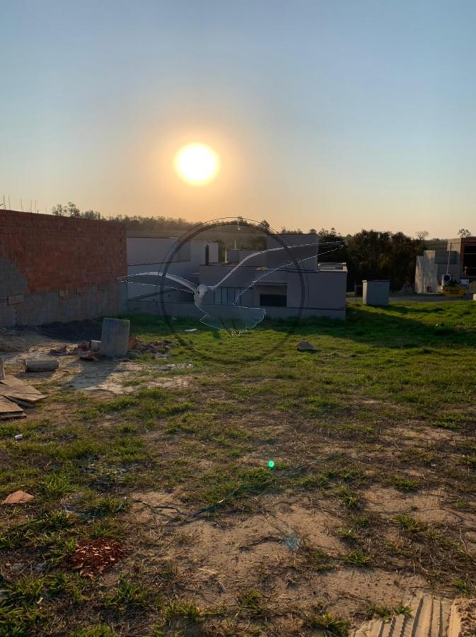 Terreno, 300 m² - Foto 1